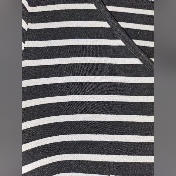 Black and white striped long tee by Torrid - Picture 3 of 4